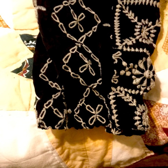 Embroidered pants by Pete and Greta Johnny Was. - Picture 2 of 8